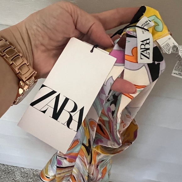 Zara Colorful Abstract Pattern shorts - Picture 6 of 7